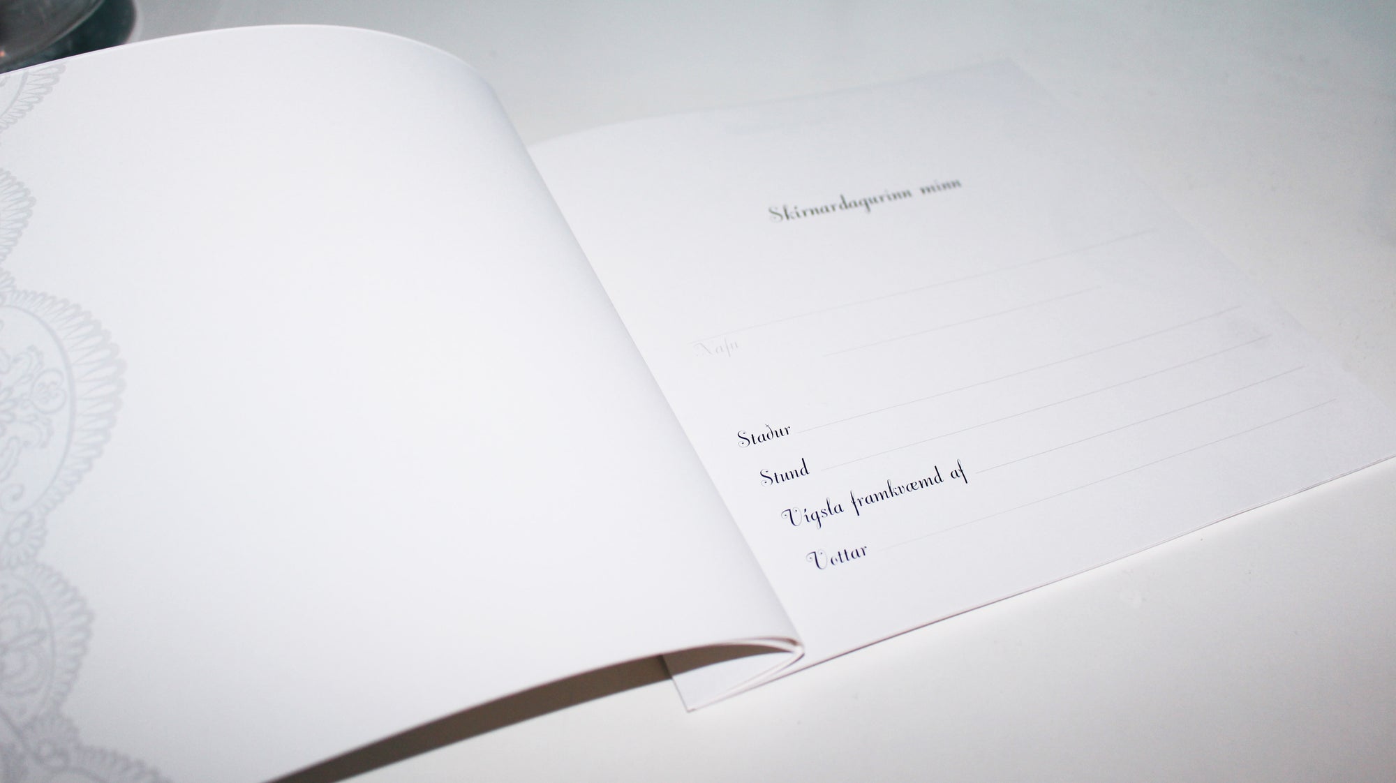 Gestabók fyrir skírn - Hönnun Hjartalag