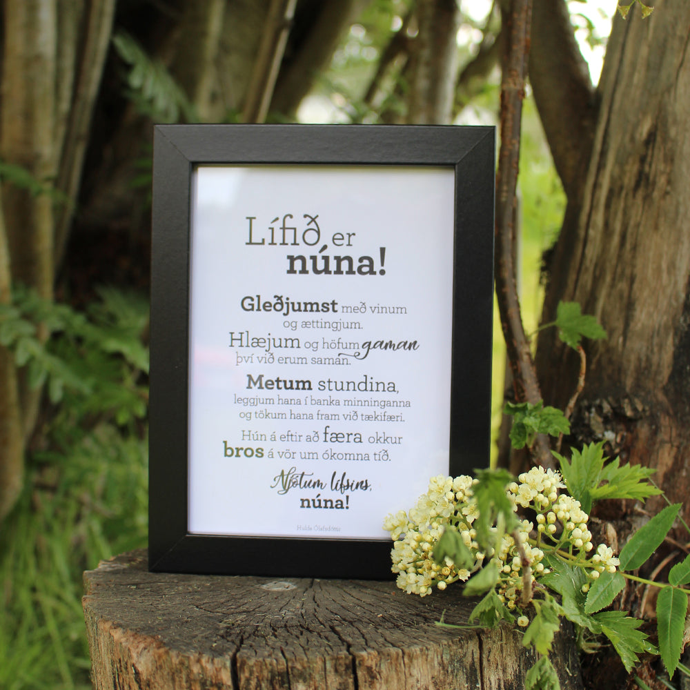 Gullkorn í ramma - Svartir rammar