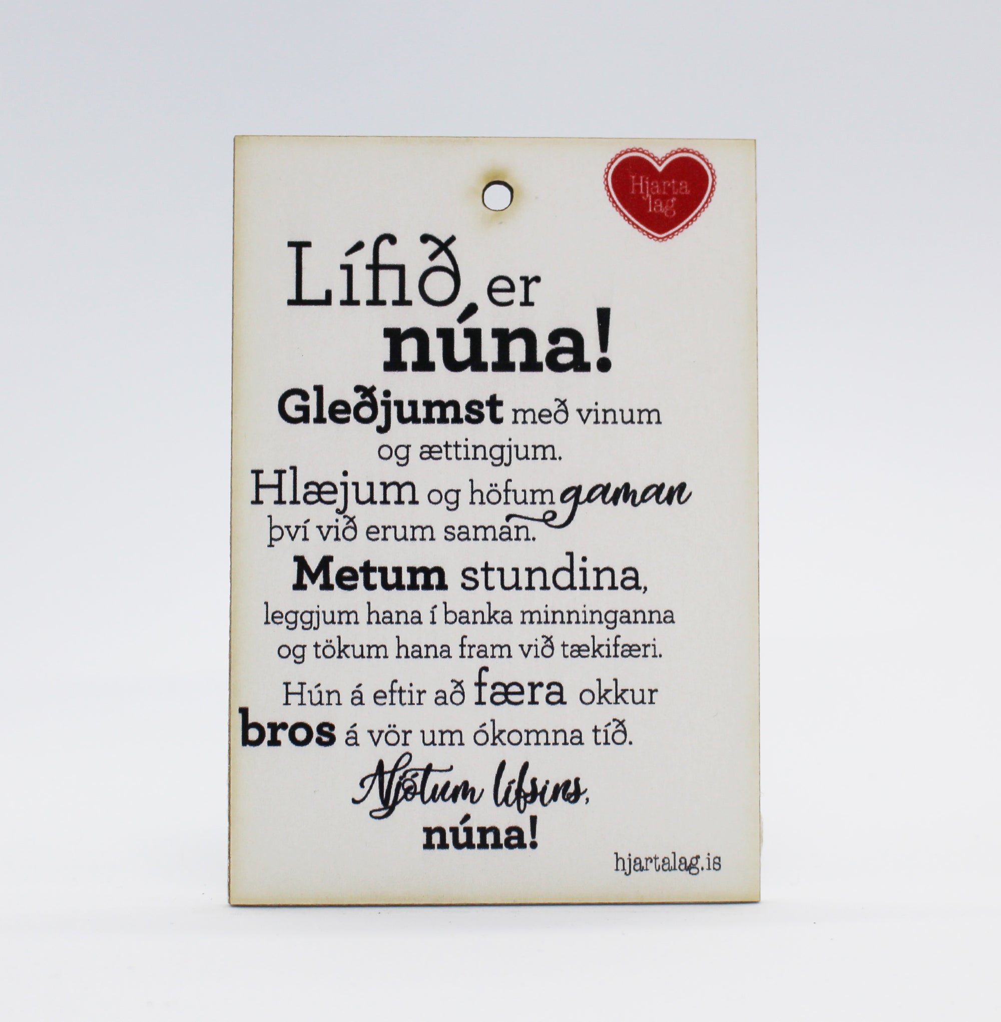 Gullkorn eftir Huldu Ólafsdóttur - Lífið er núna!