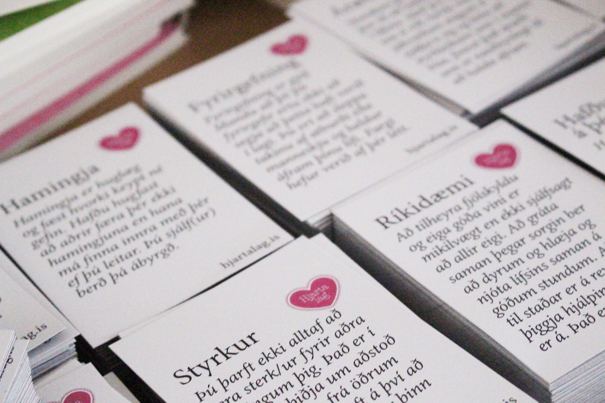 Segull  - Gullkorn eftir Huldu Ólafsdóttur