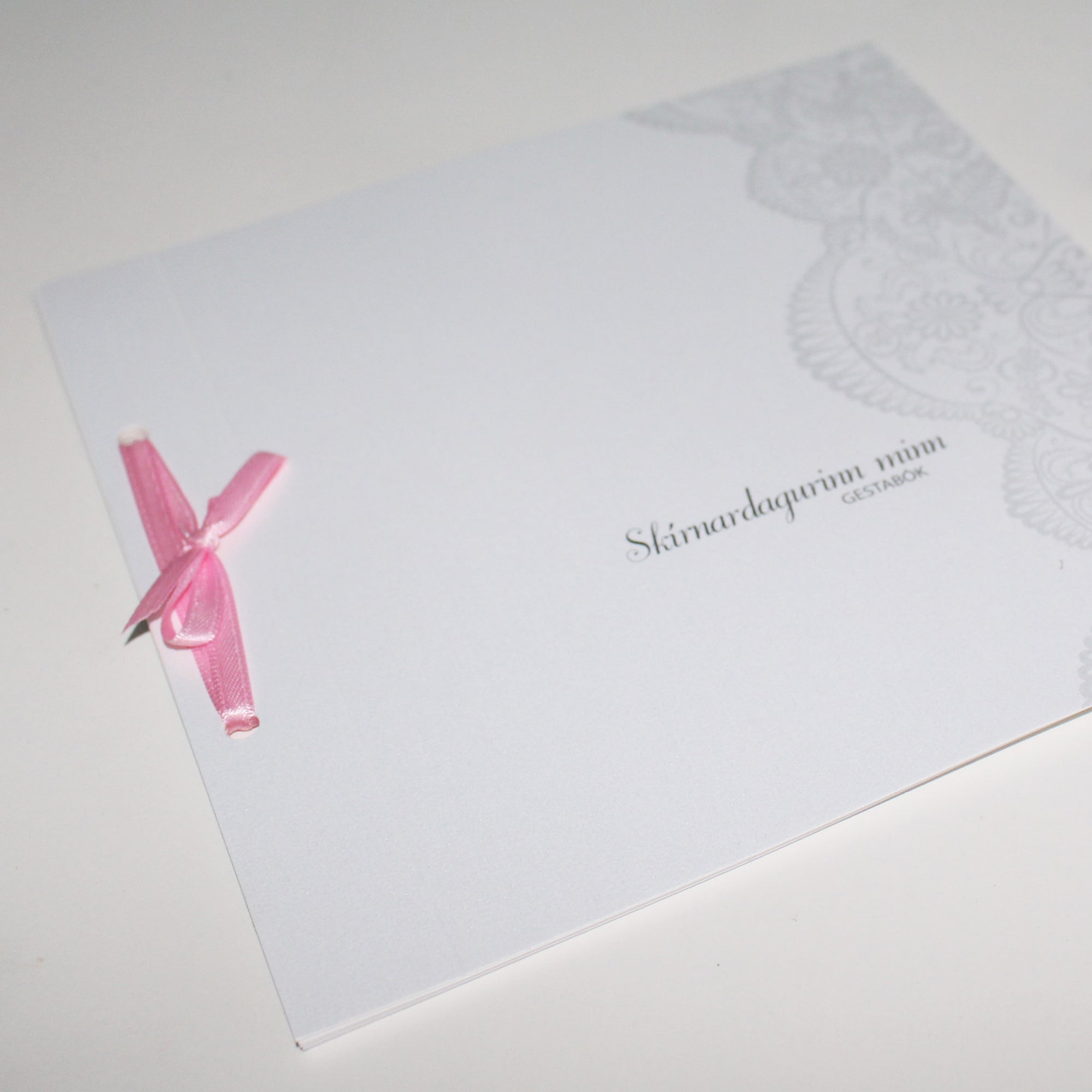 Gestabók fyrir skírn - Hönnun Hjartalag