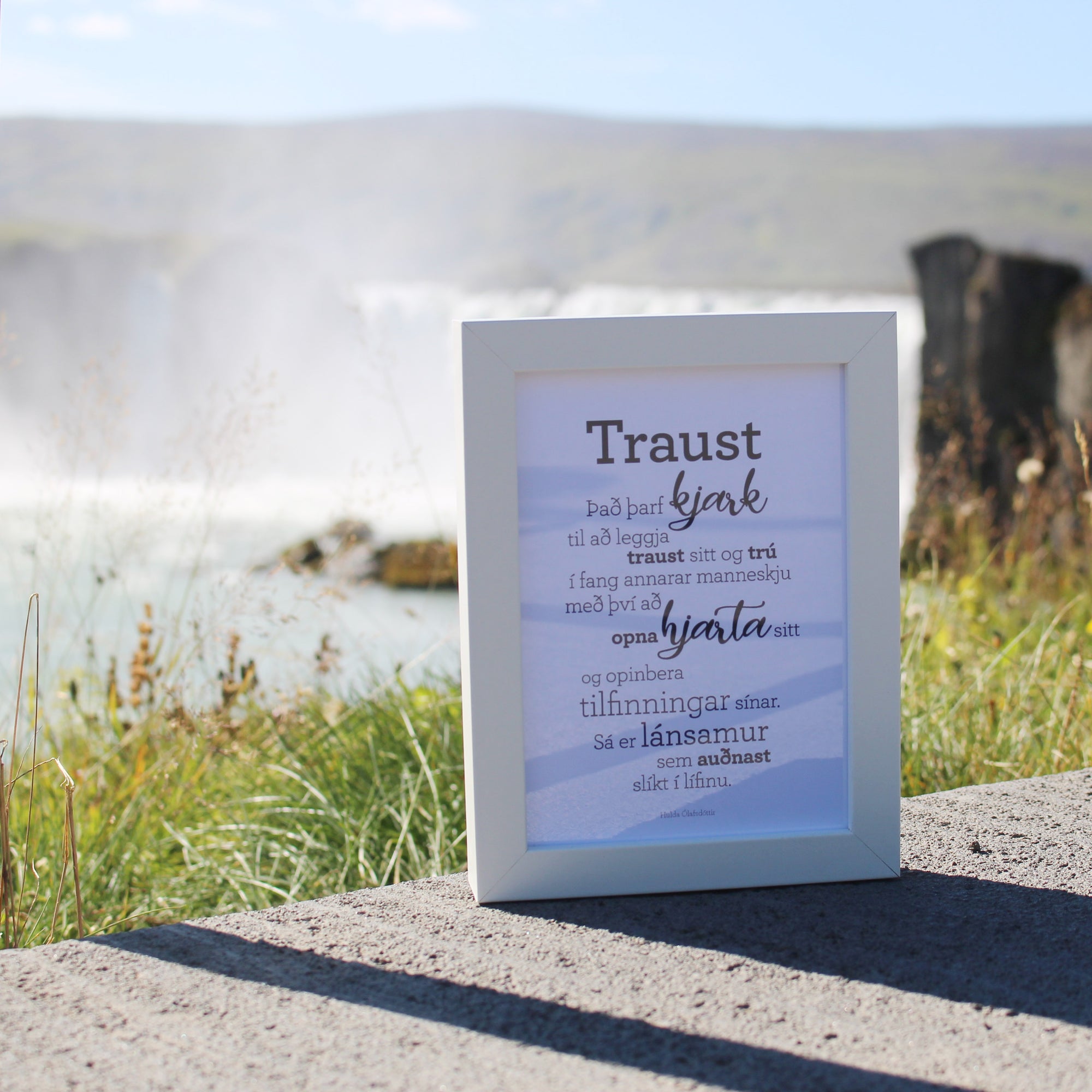 Gullkorn í ramma - Hvítir rammar