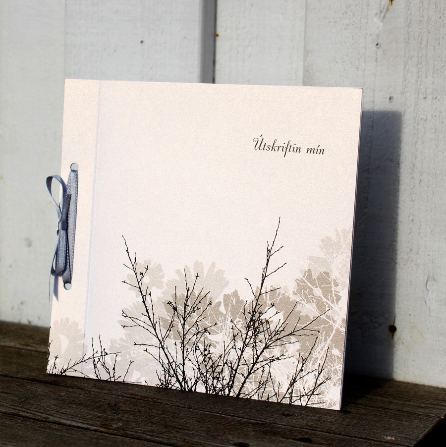 Gestabók fyrir útskrift - Útskriftin mín - hvít og grátóna