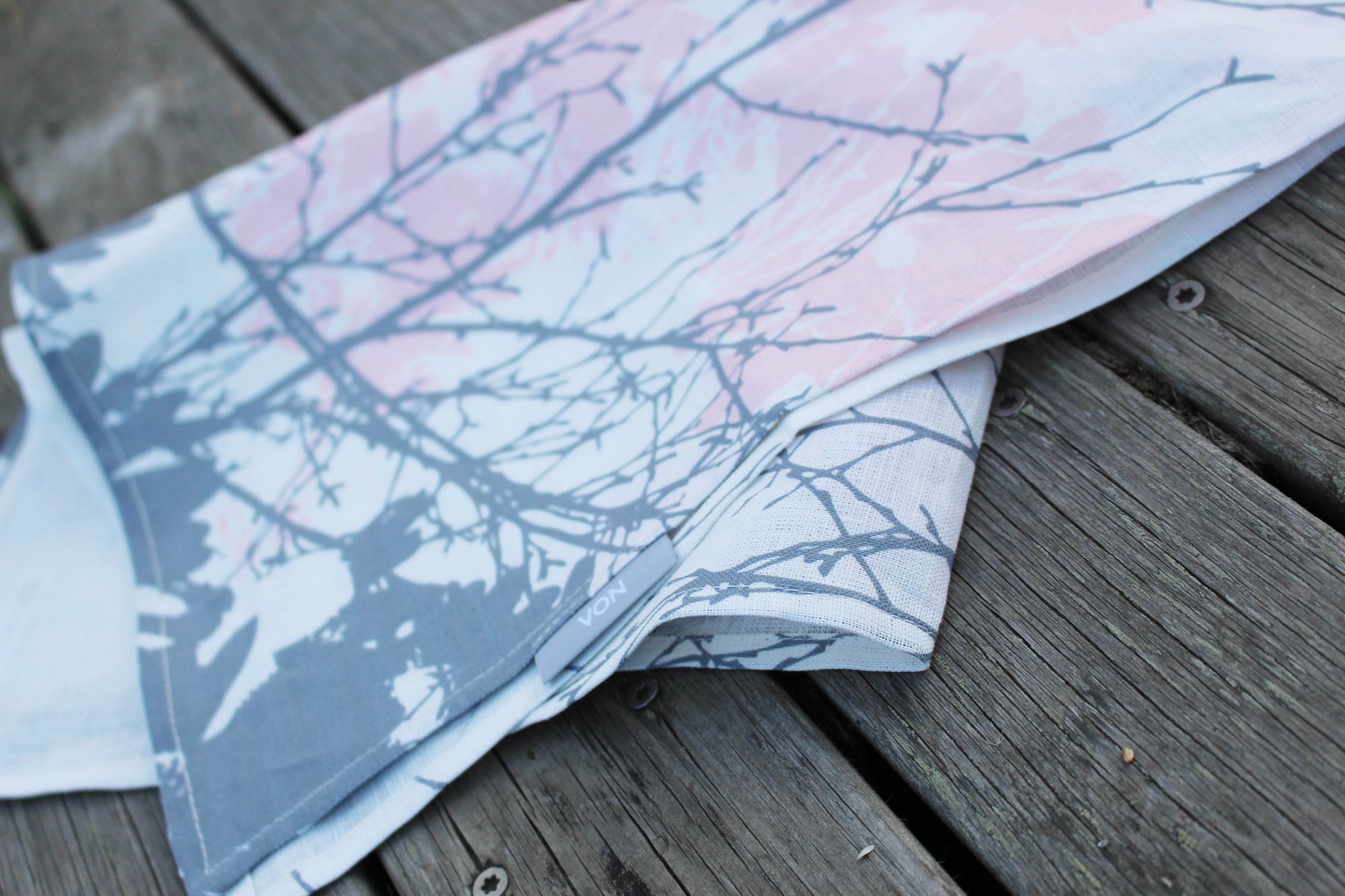 Viskastykki úr hör - Hönnun: Hjartalag